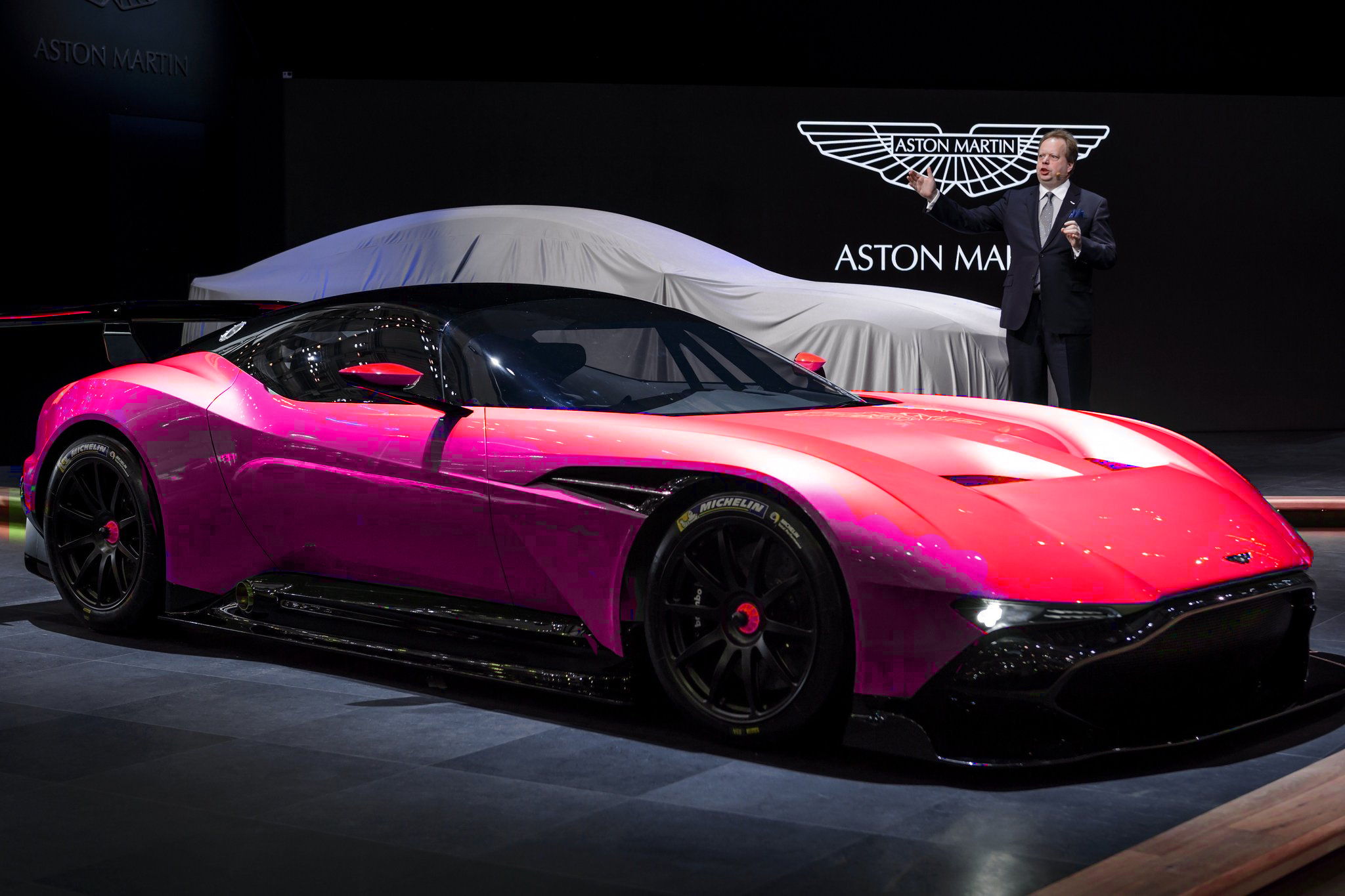 geneva-aston-martin-vulcan-pink