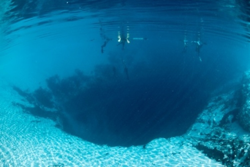 deans-blue-hole-bahamas